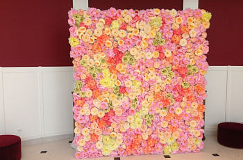 Цветочная стена Персико-розовая